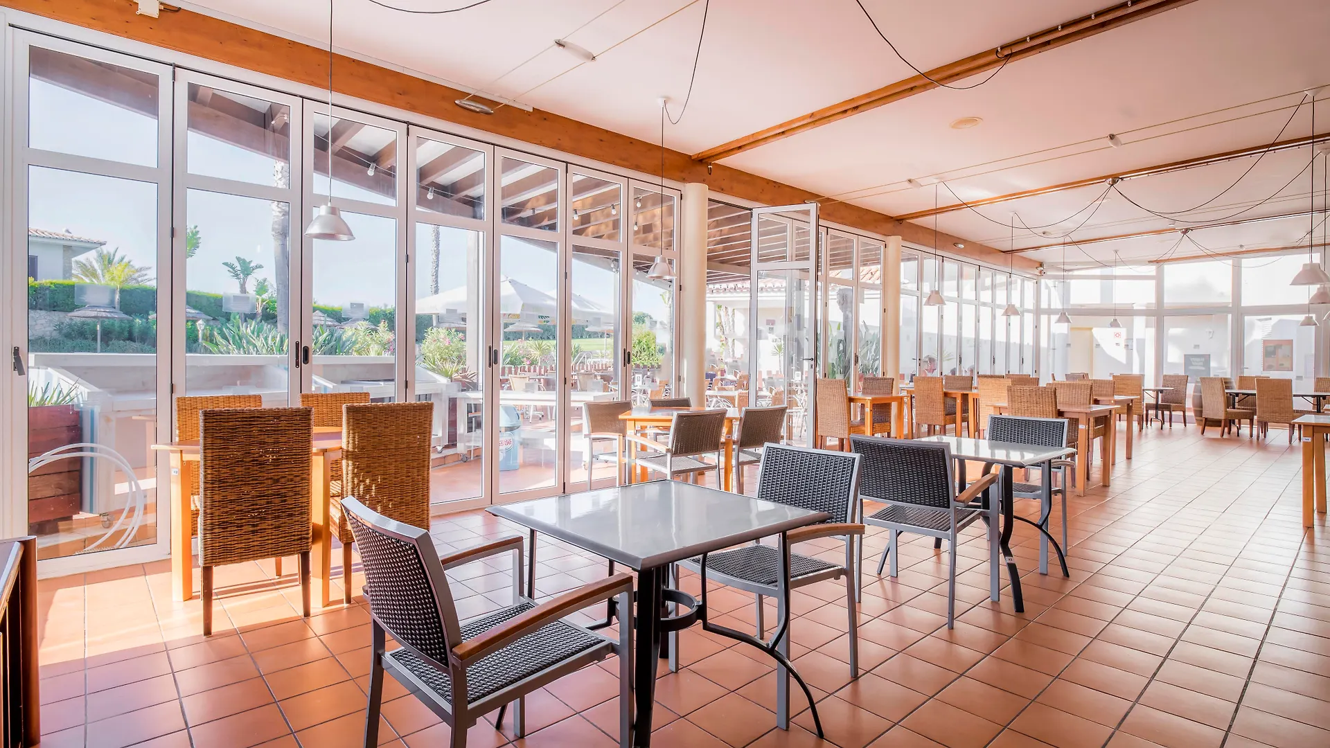 Clube Porto Mos - Sunplace Hotels & Beach Resort Lagos