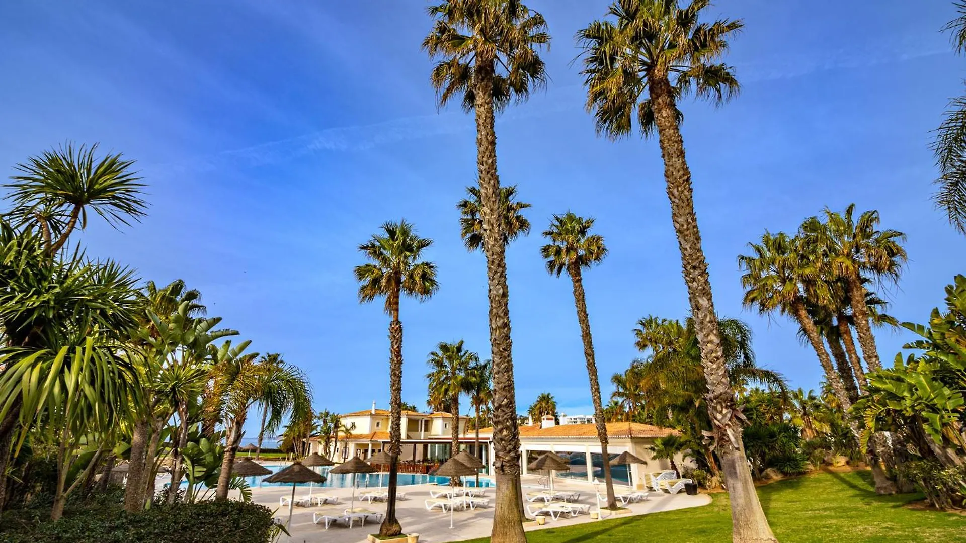 Clube Porto Mos - Sunplace Hotels & Beach Resort Lagos 4*,  Portugal