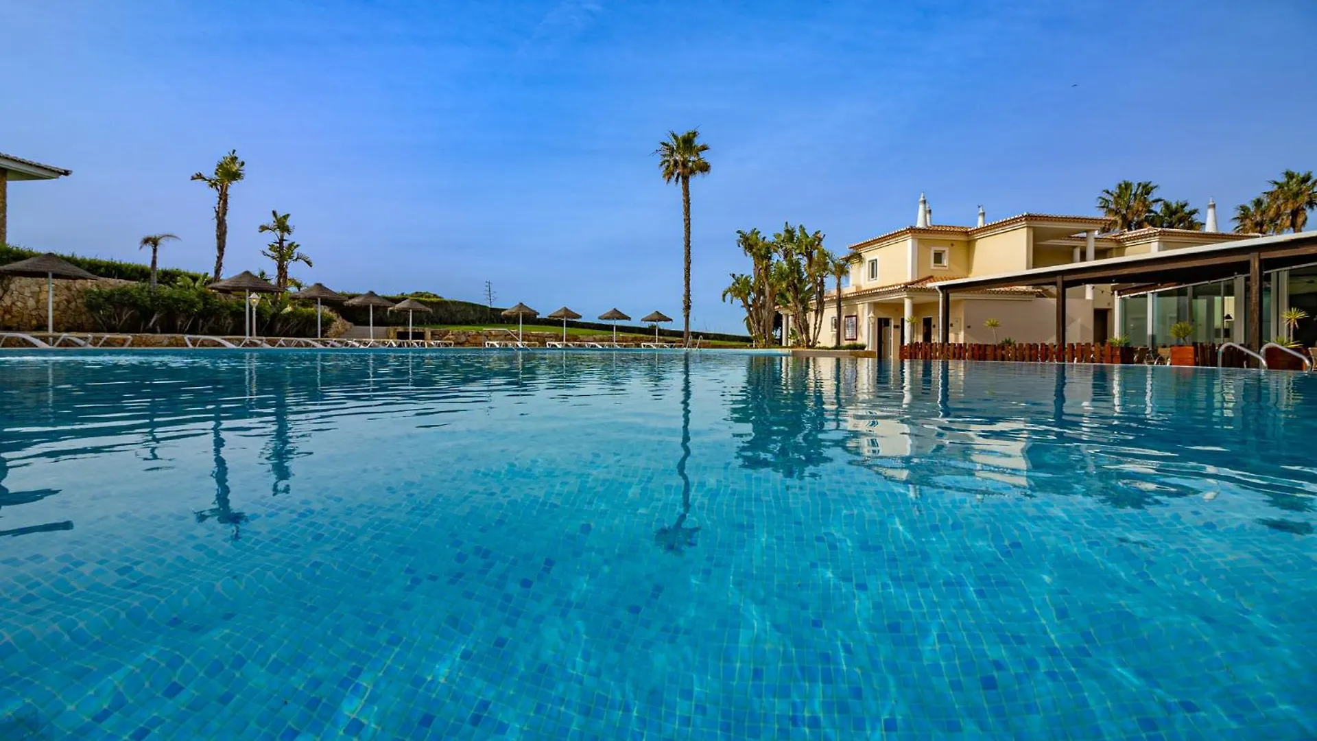 Clube Porto Mos - Sunplace Hotels & Beach Resort Lagos